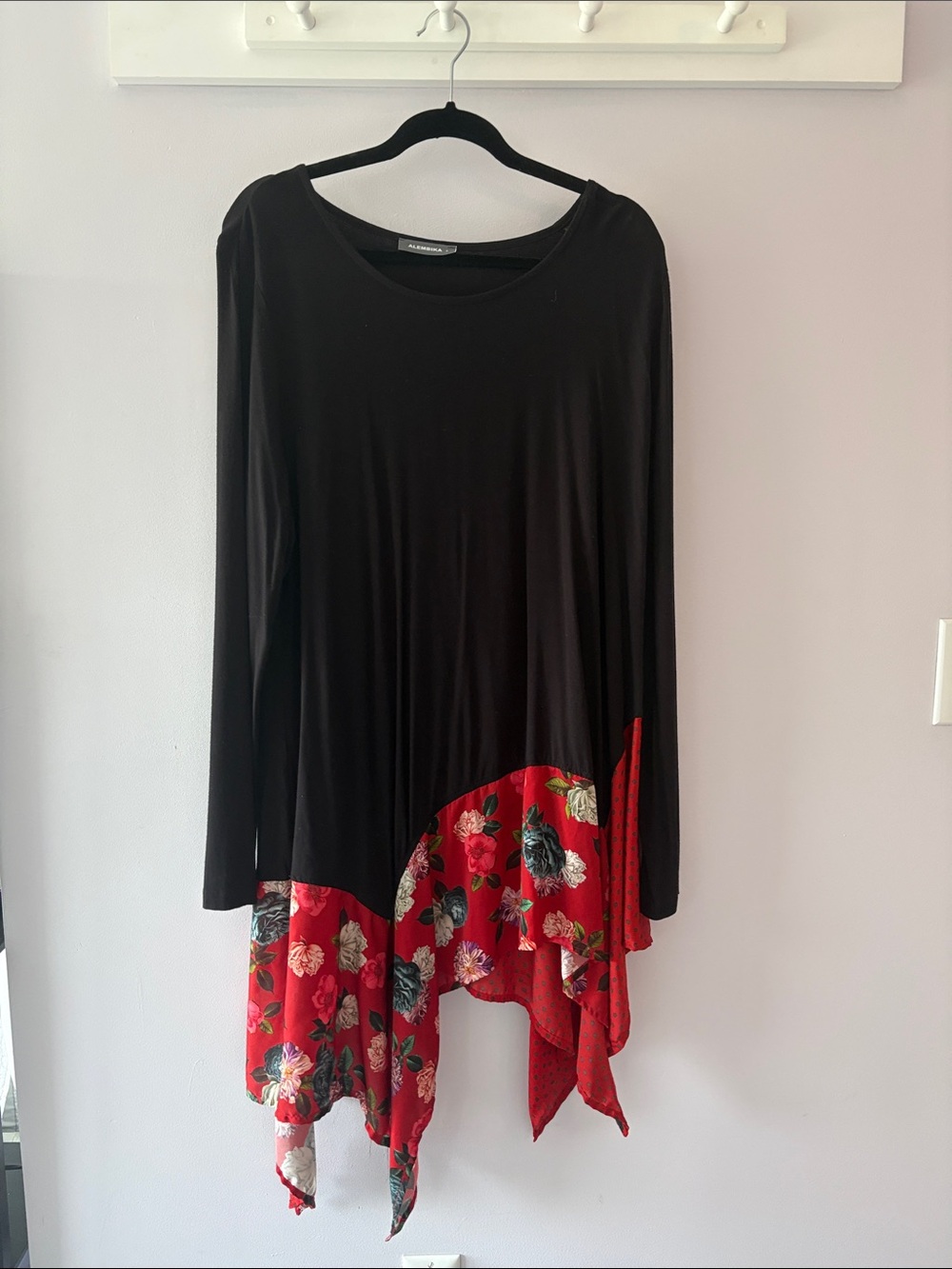 Black Long-Sleeve Tunic with Red Floral Handkerchief Hem by Alembika